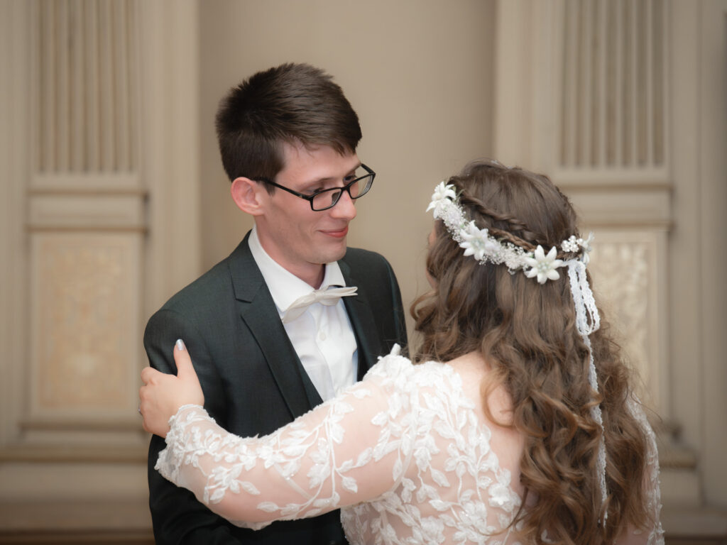 Hochzeitsfotograf Heidelberg_Hochzeitstanz im Palais Prinz Carl in Heidelberg_062