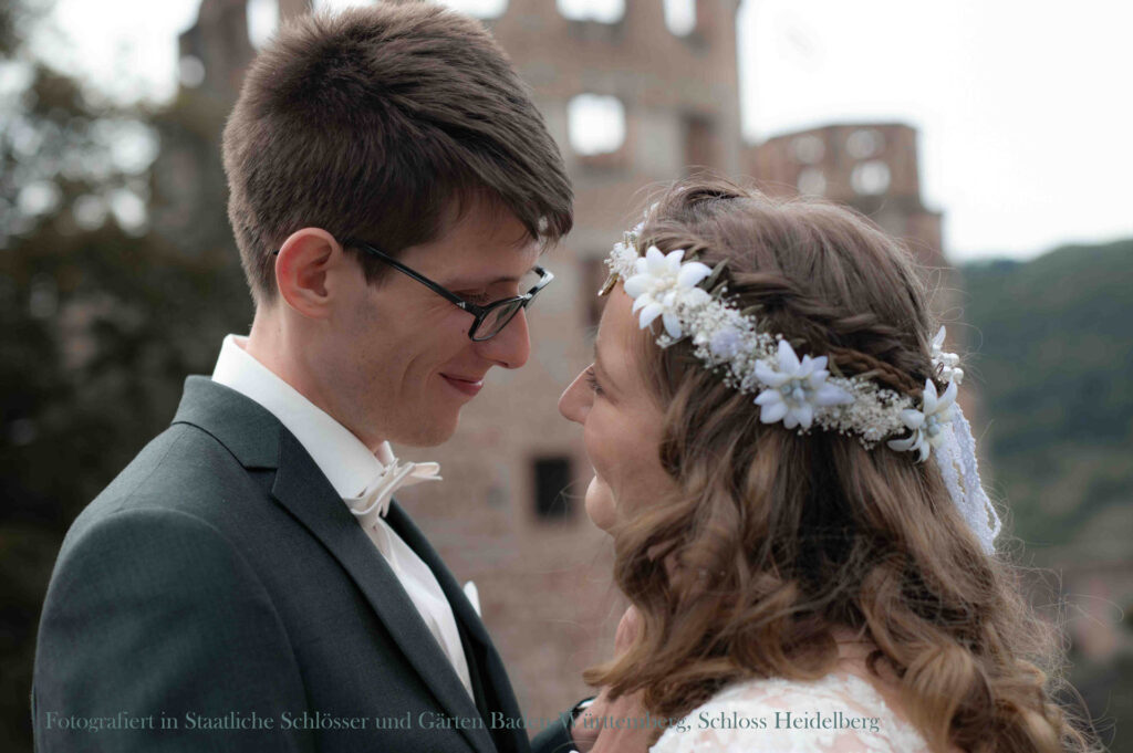 M Hochzeitsfotograf Heidelberg - Paar im Schlossgarten in Heidelberg