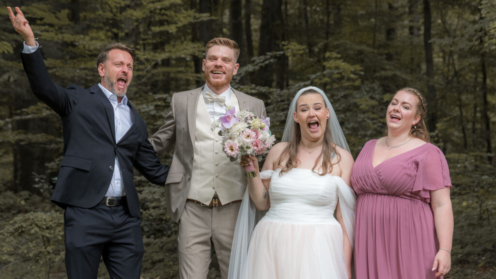 Brautpaarshooting mit den Trauzeugen